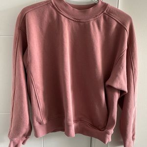 Size 4 lulu lemon crew